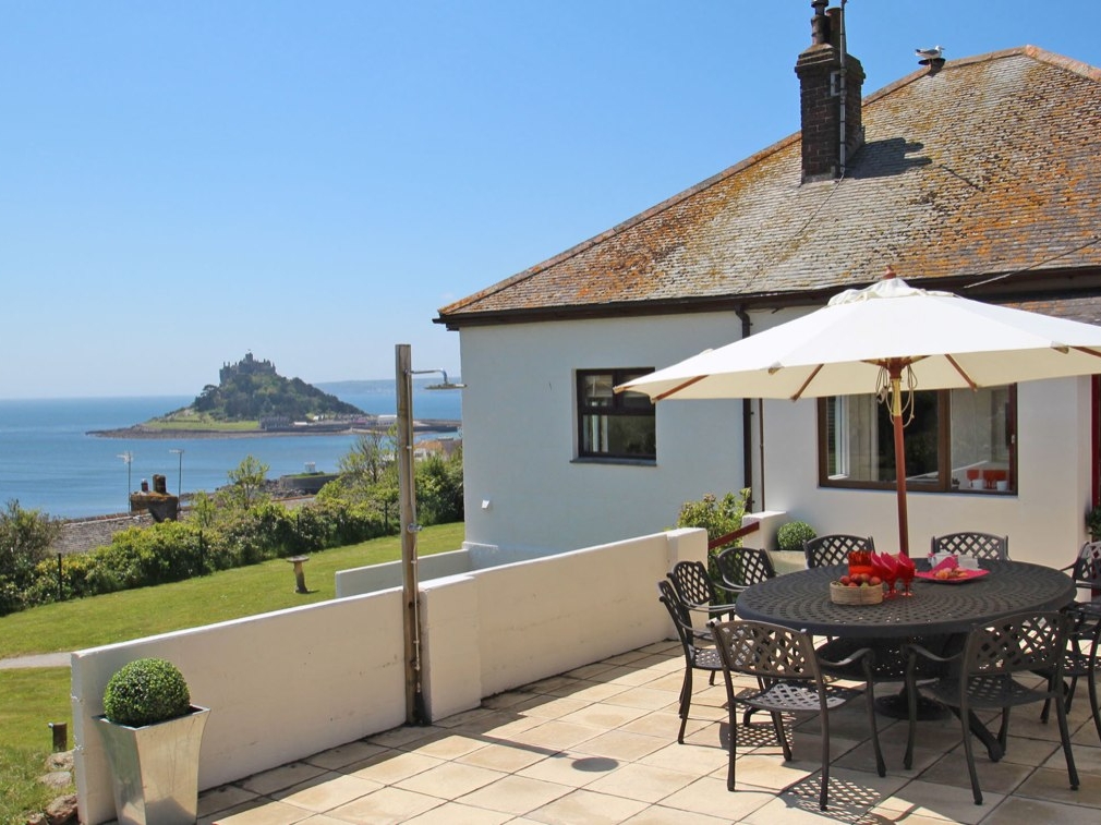 Castle Bay, Marazion, Cornwall