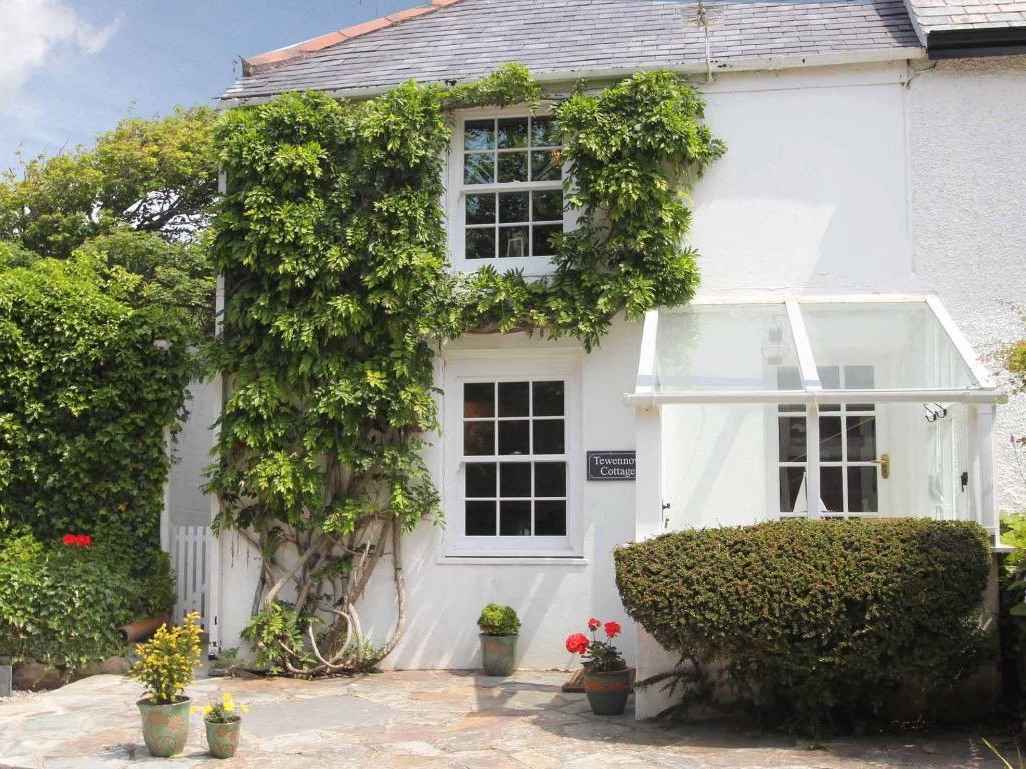 Tewennow Cottage, Holywell Bay, Cornwall