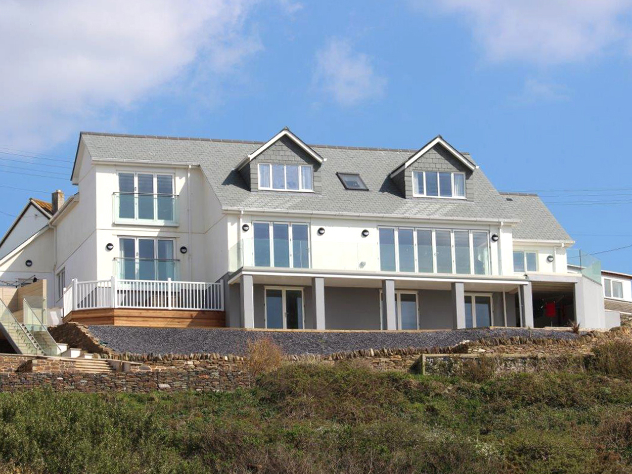 Seagulls Perch, Mawgan Porth, Cornwall