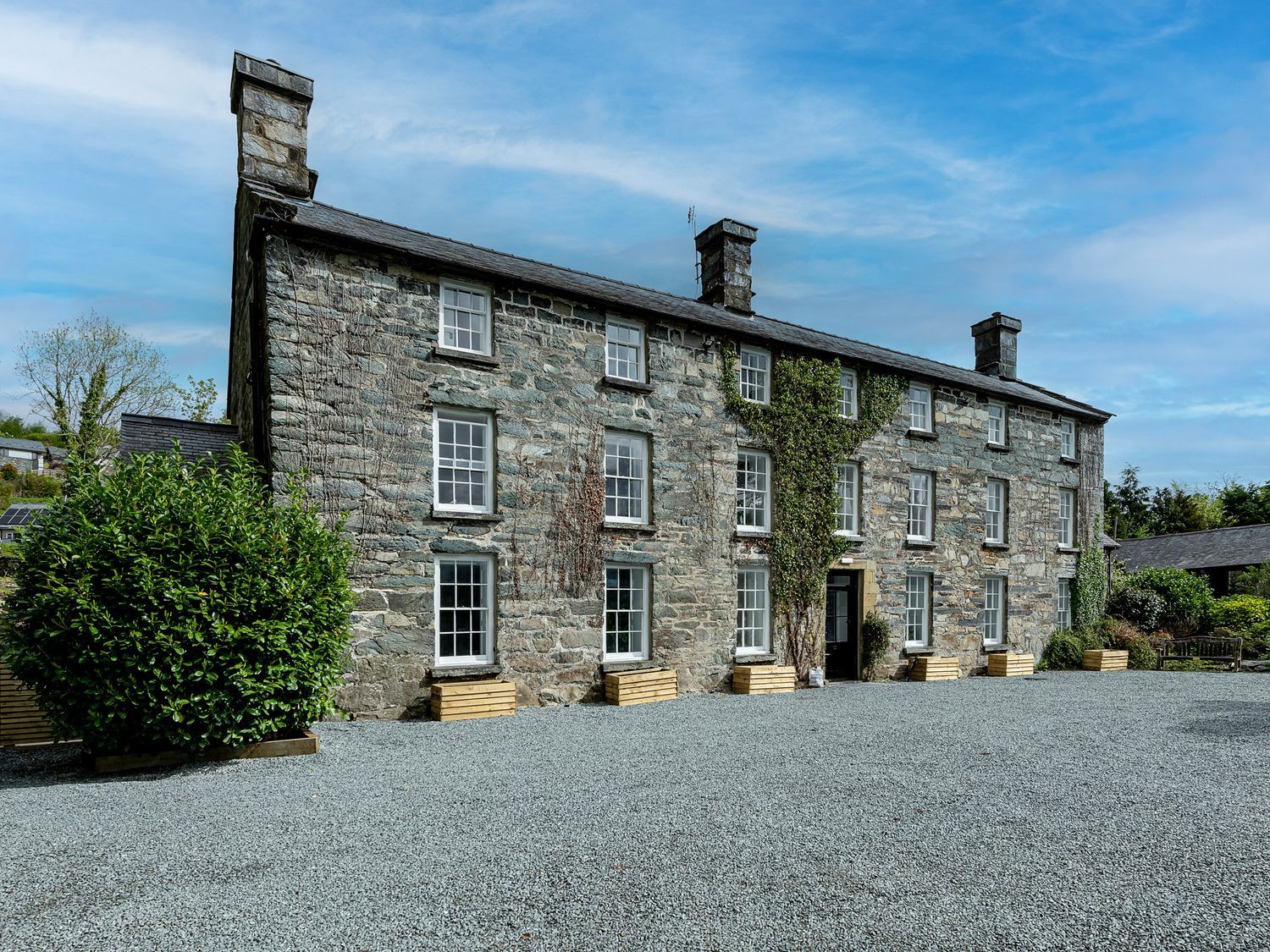 Snowdonia Manor