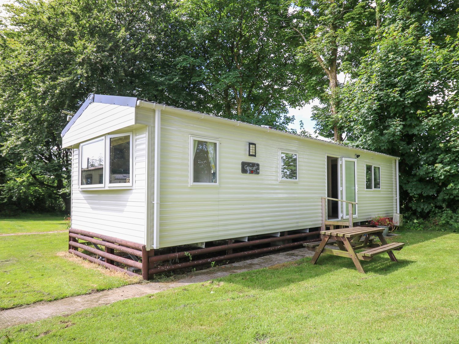 Caravan 6 at Blackmoor Farm near Tenby