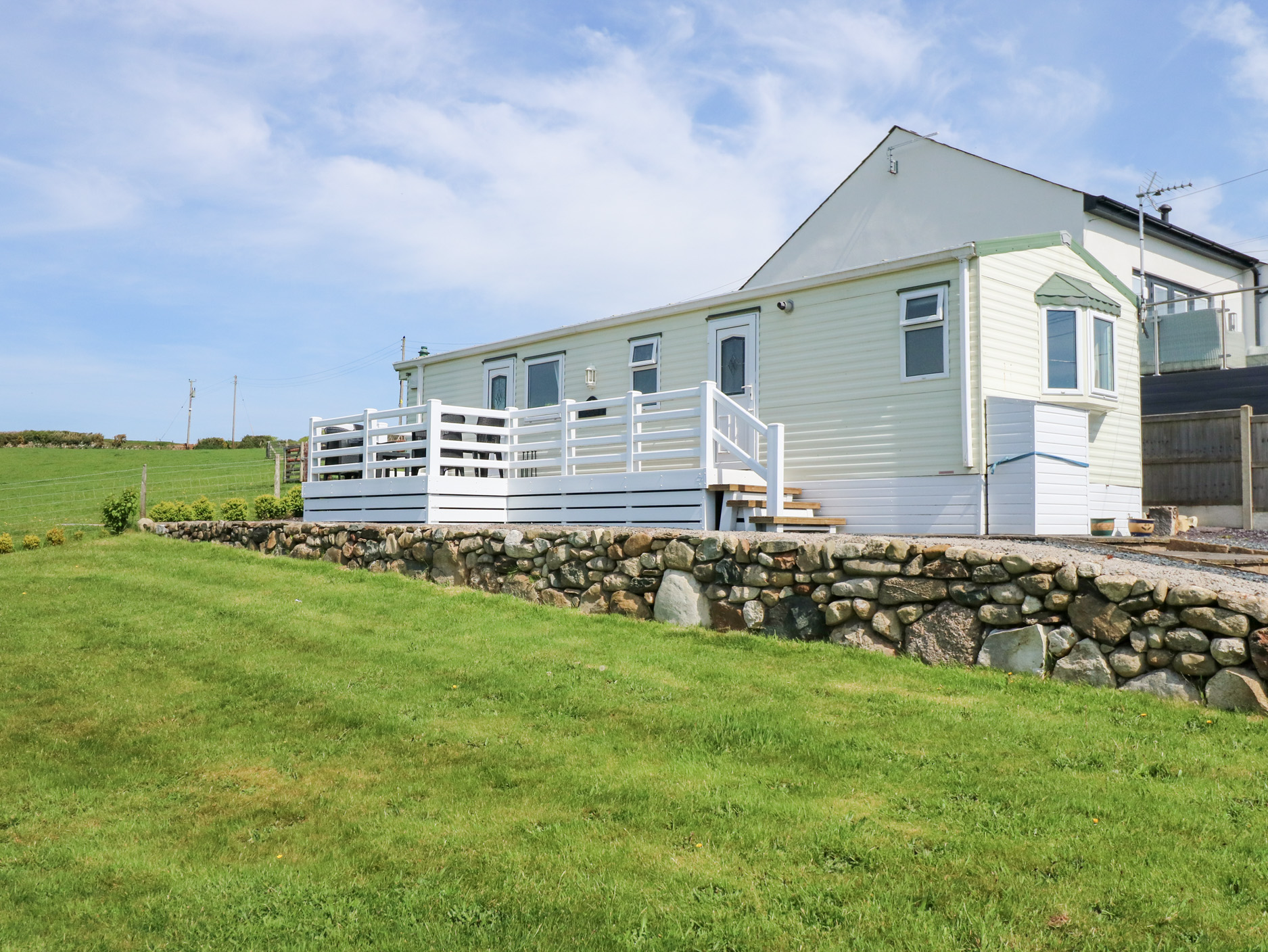 Ty Newydd Caravan