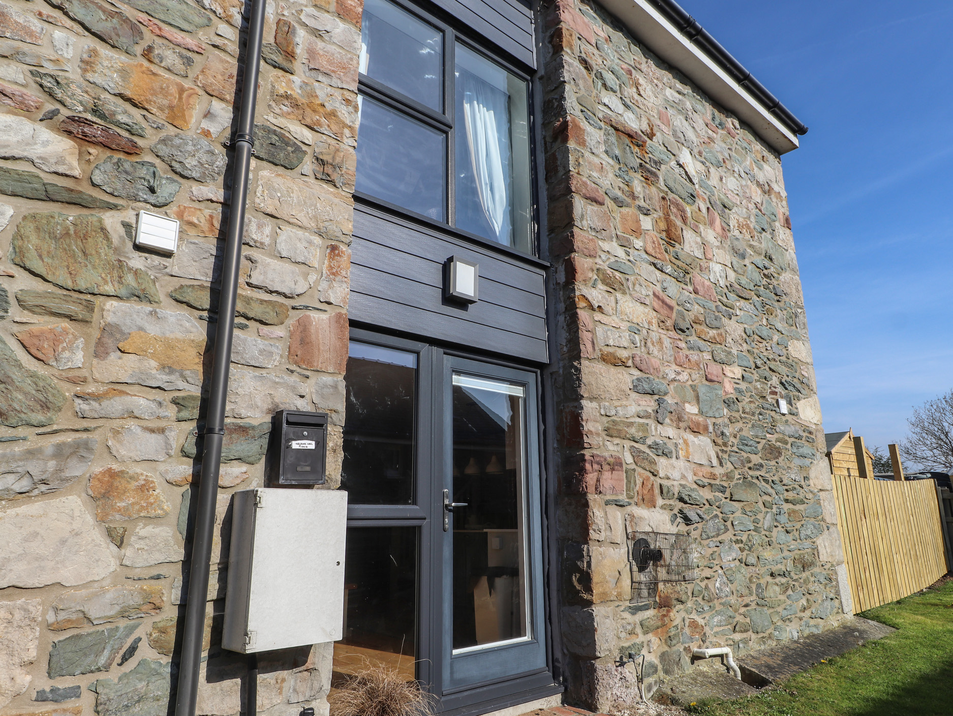 5 Stad Clynnog