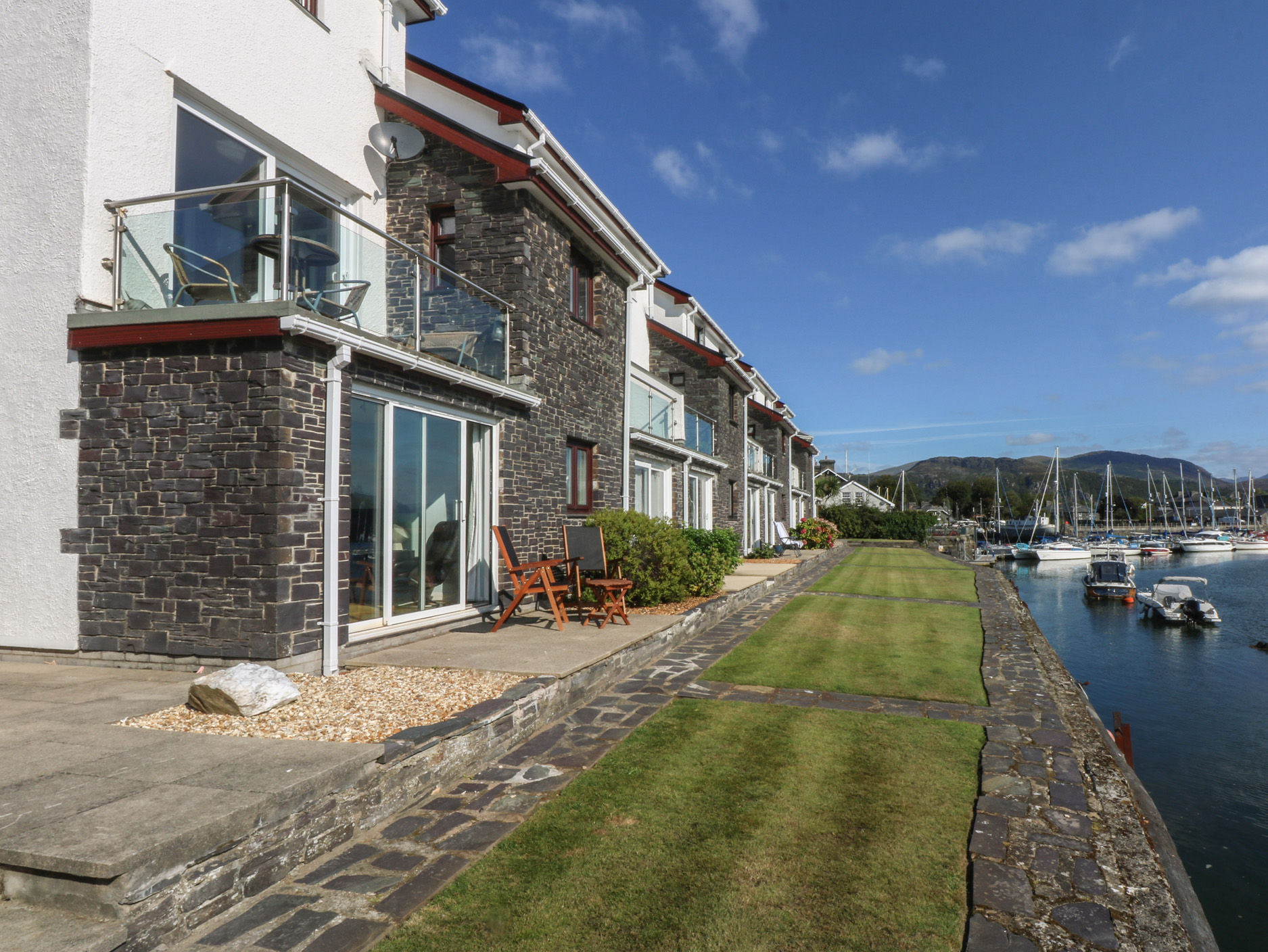 1 Oakley Wharf