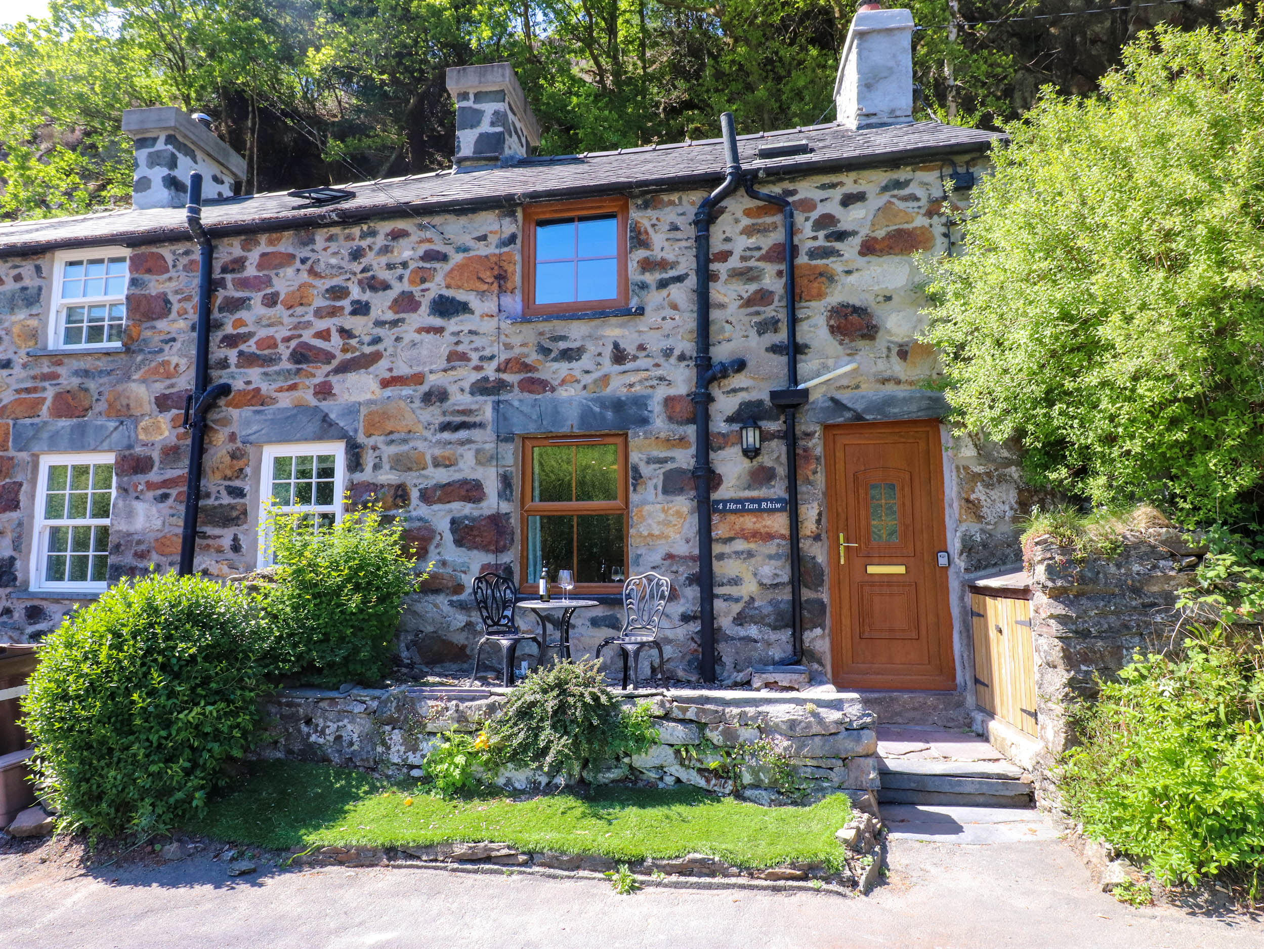 4 Old Tanrhiw