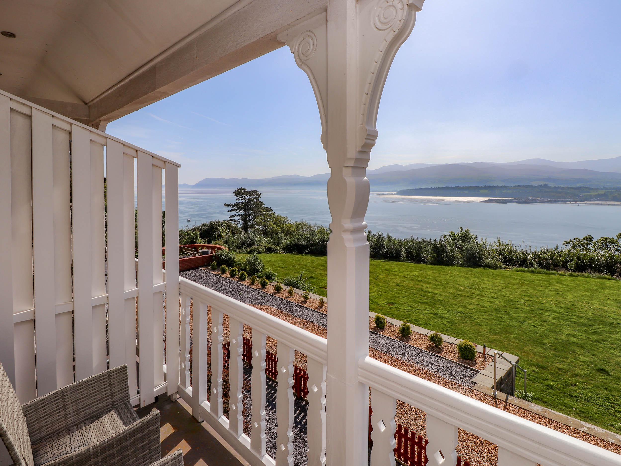 Menai View