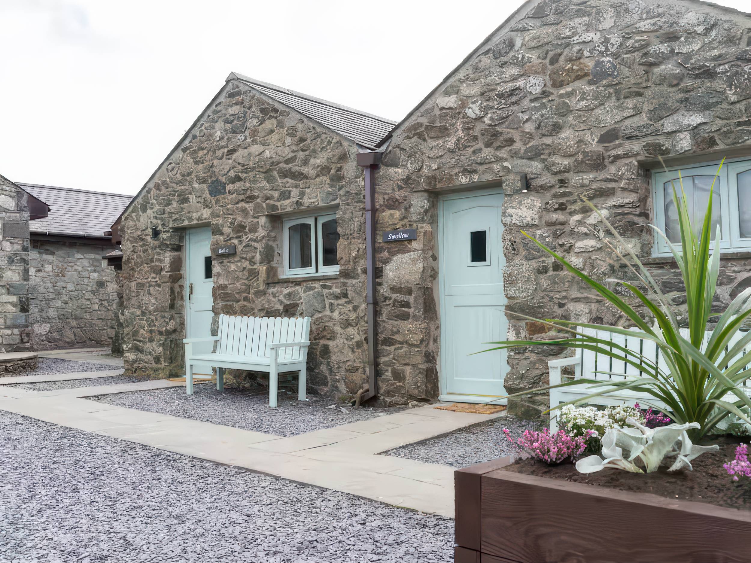 Black Bird Cottage