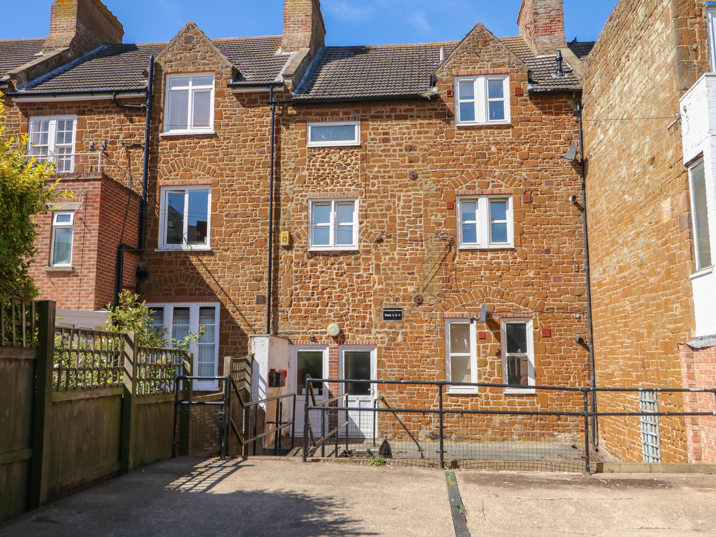 Flat 3, 4 St. Edmunds Terrace