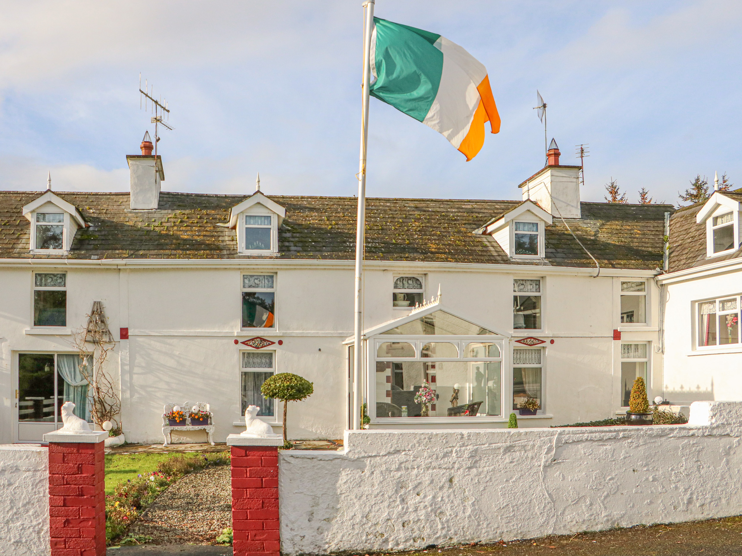 The Farmhouse, Dunmanway Holiday Cottage Bird Spot