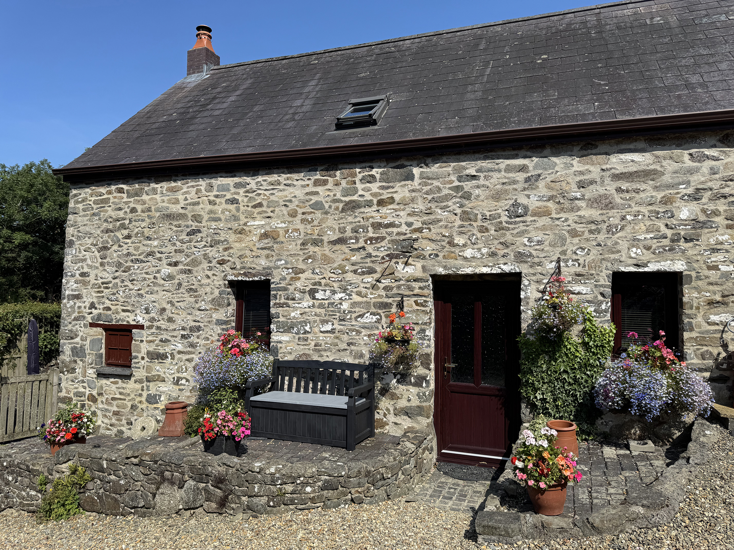 Old Farmhouse Cottage