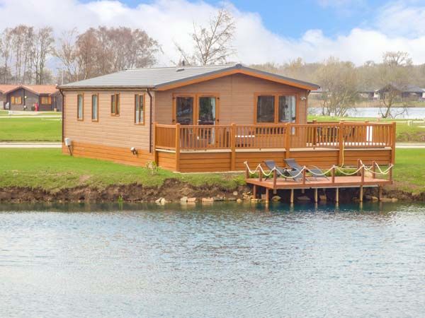 Castle View Lodge Tattershall Lakes Country Park Self Catering