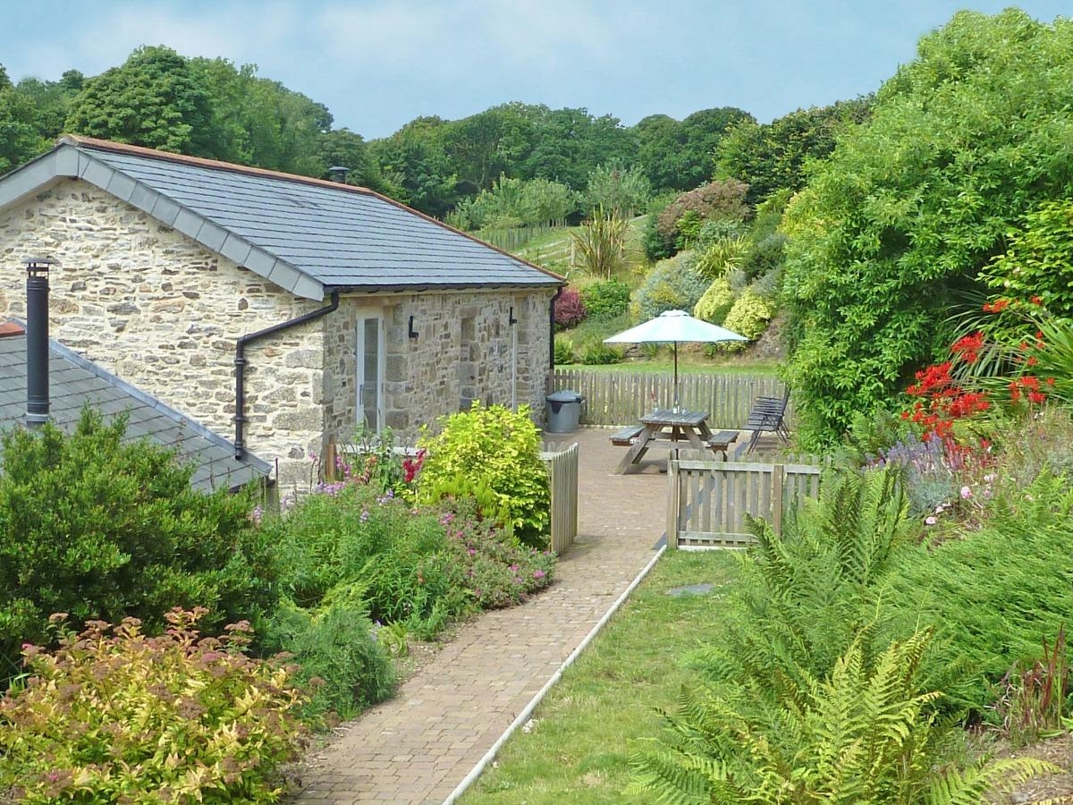 Roosters, Cornwall | Holiday Cottage | Bird Spot