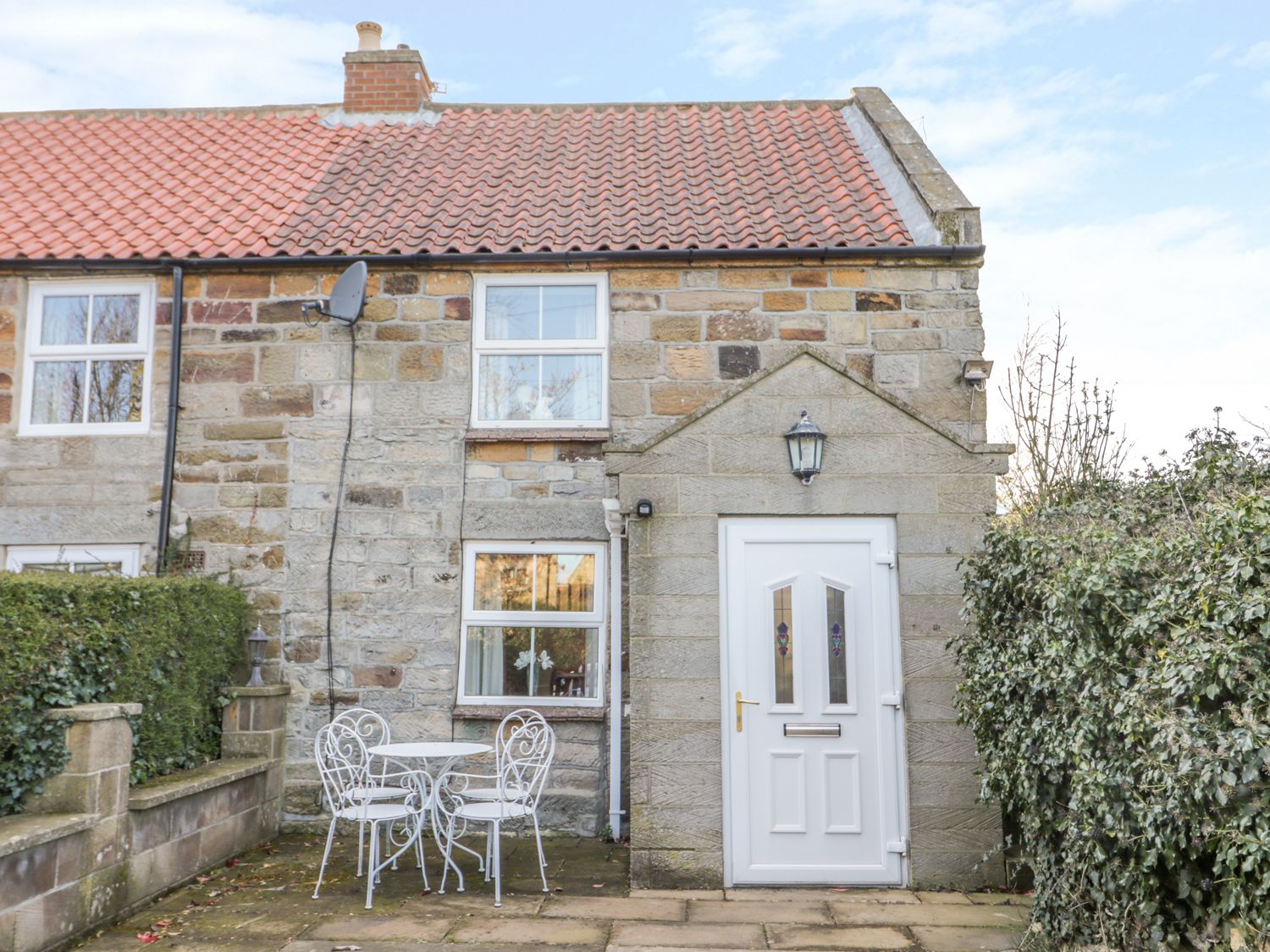 This lovely end of terrace cottage is situated in Sleights, North Yorkshire and can sleep...