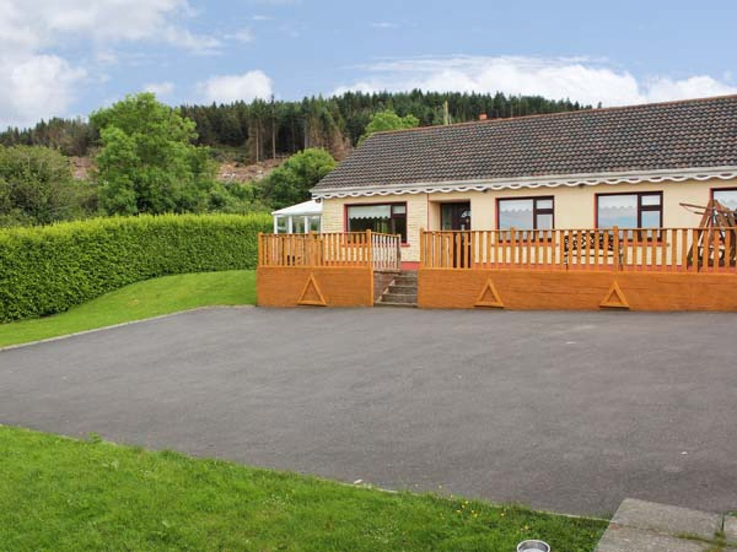 Tara Hill Cottage Gorey, County Wexford Self Catering Holiday Cottage