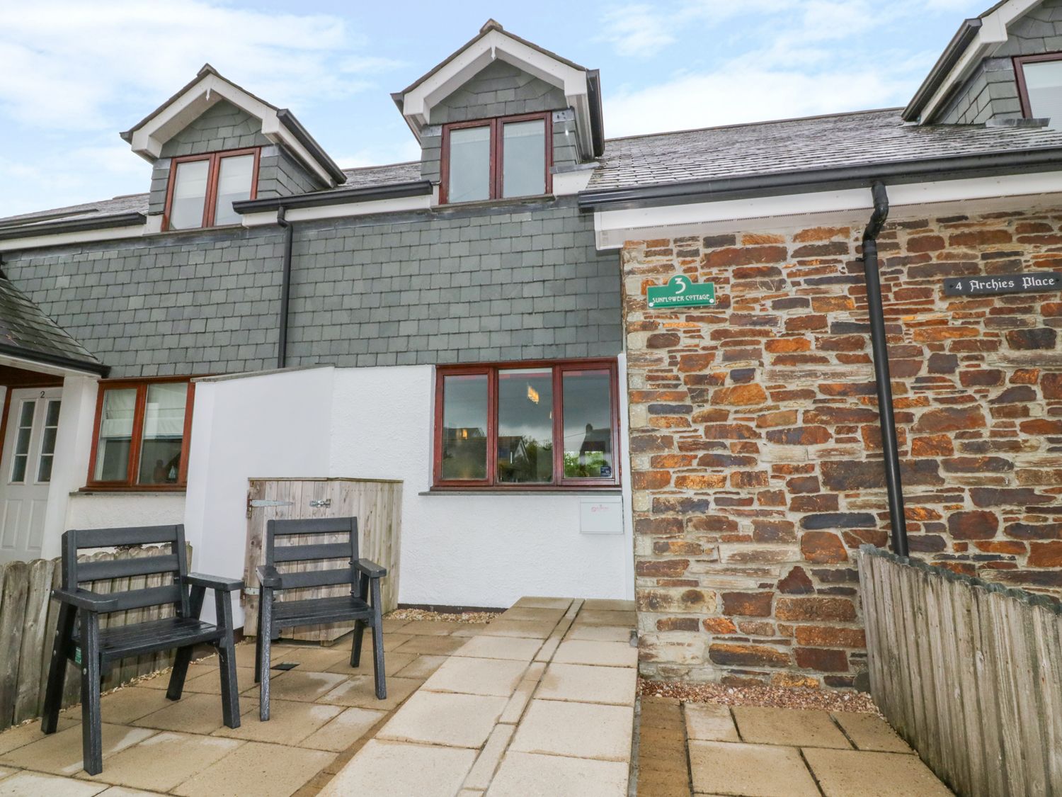 Sunflower Cottage, St Issey Cornwall England Cottages For Couples