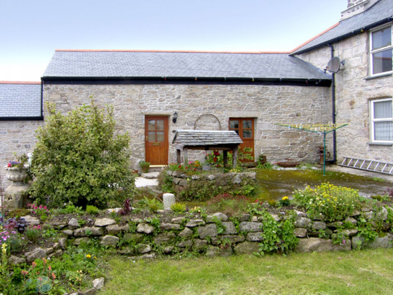 Barn Cottage | Mabe | Falmouth | Cornwall | Self Catering Holiday Cottage