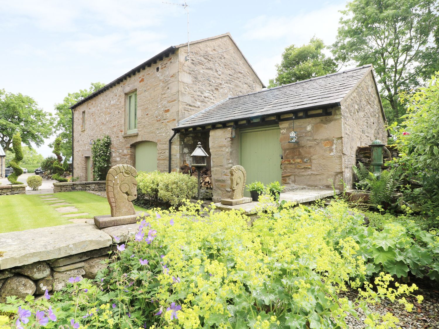 Cottage Image Title