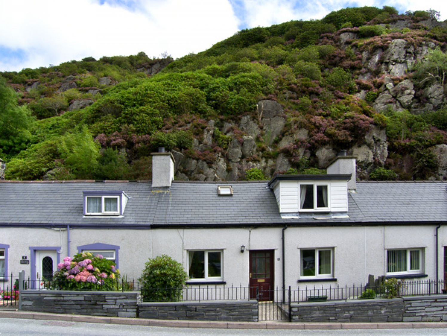 Dolawel Cottage Rhiwbryfdir Blaenau Ffestiniog Self Catering