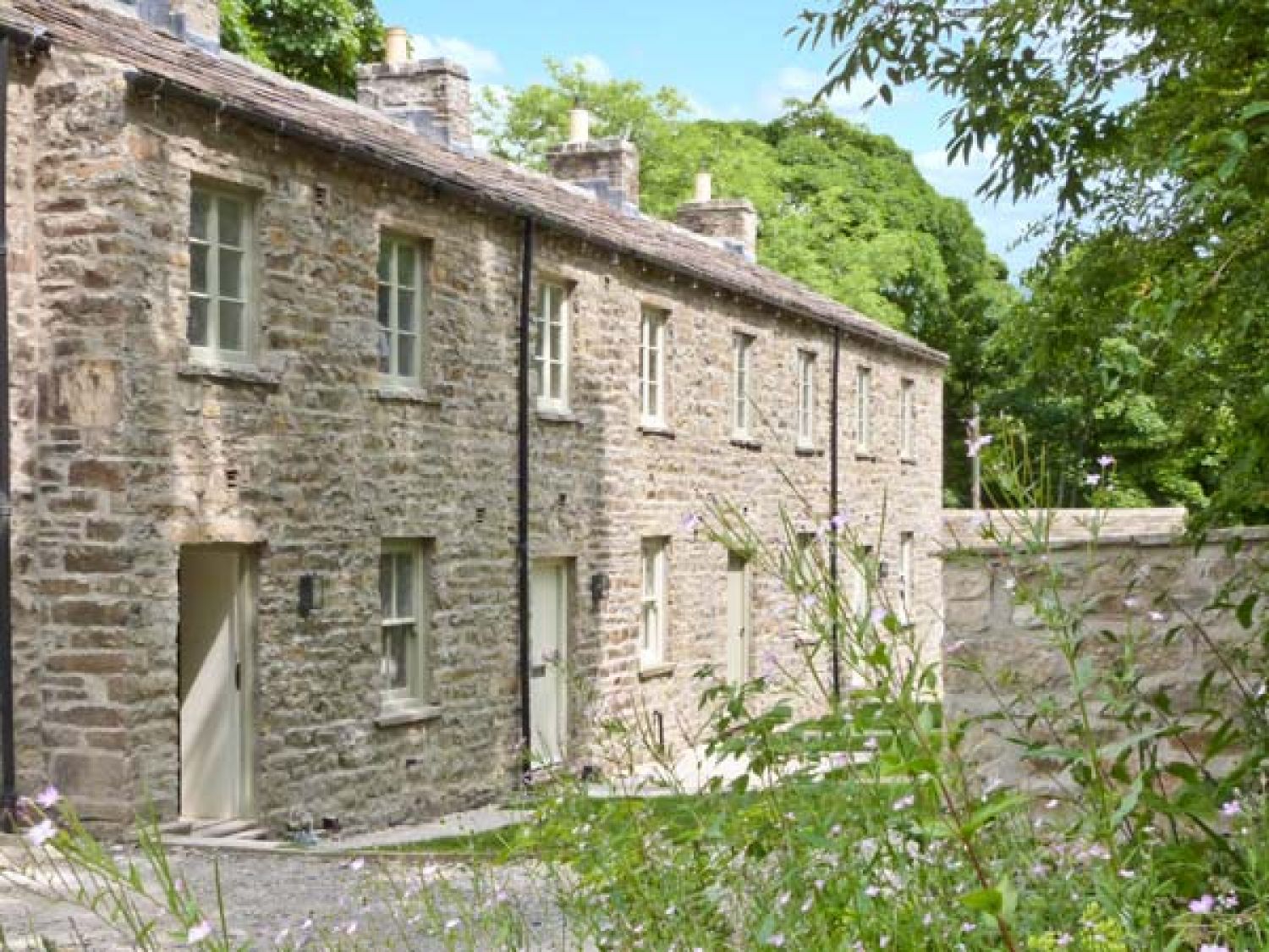 2 St Joseph Mews Aysgarth Yorkshire Dales Self Catering Holiday Cottage