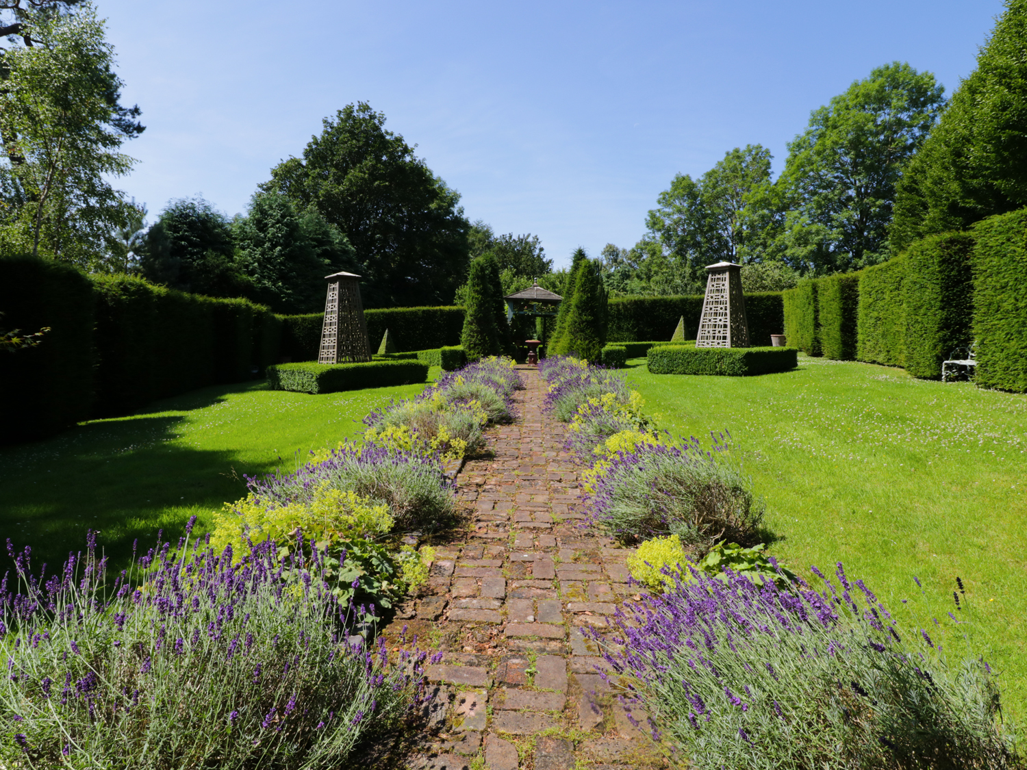 Aber Clwyd Manor Derwen Bryn Saith Marchog Self Catering Holiday