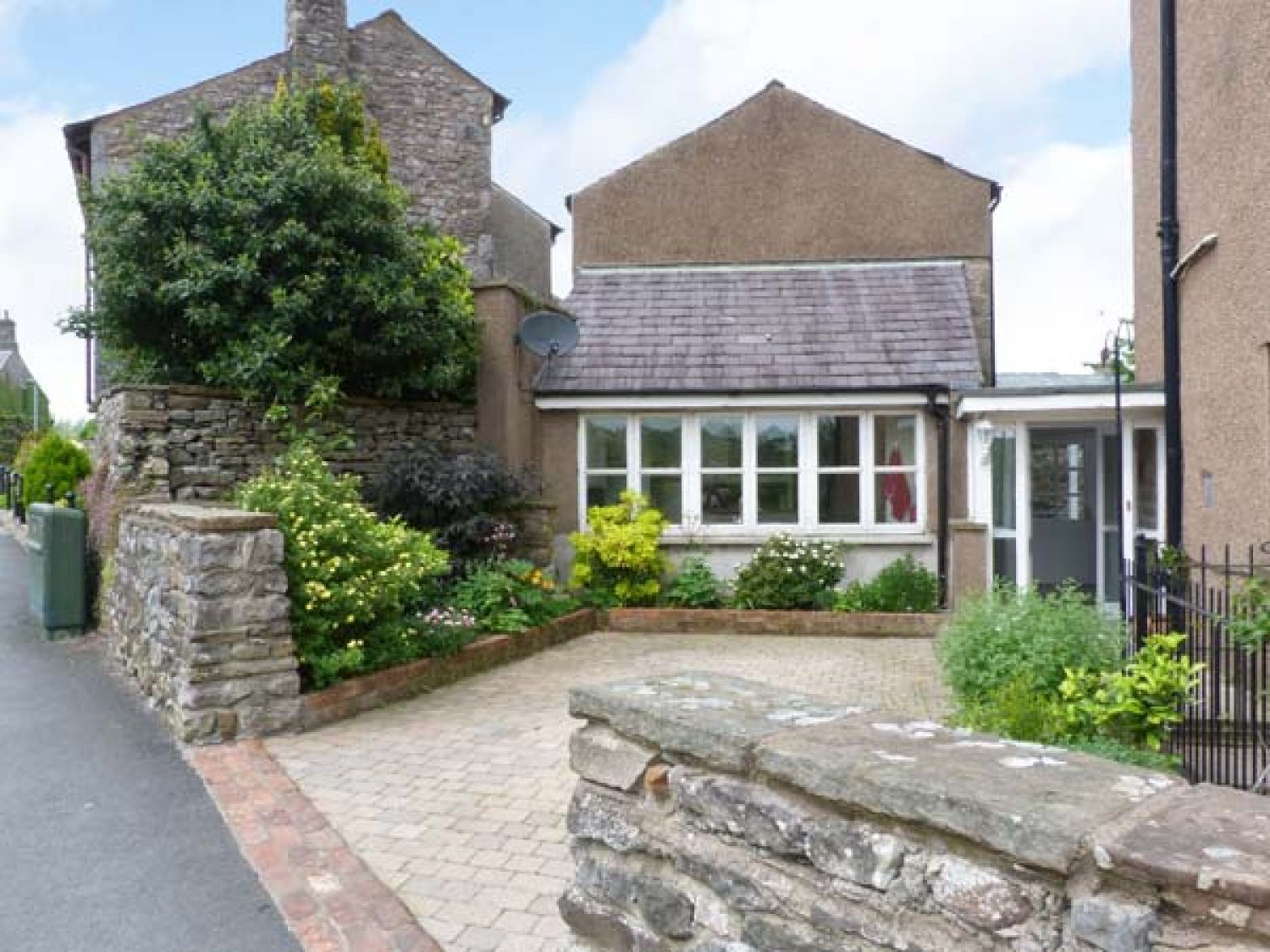 Peel Cottage Kirkby Lonsdale High Biggins The Lake District And