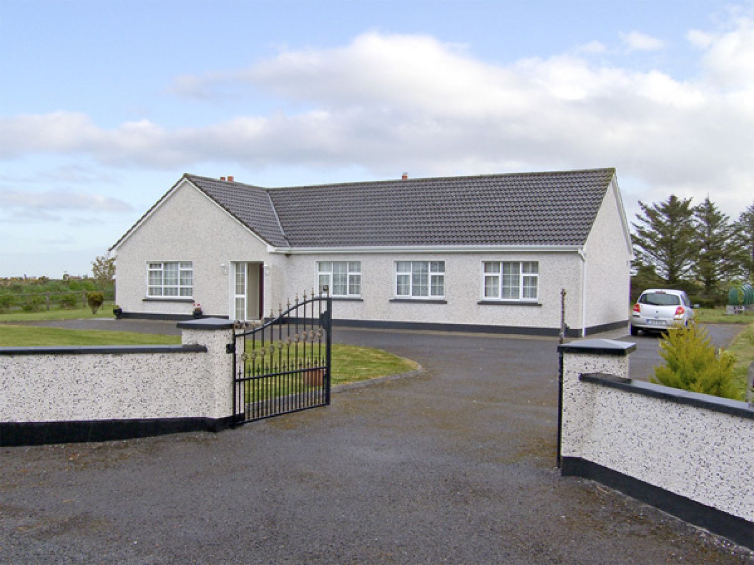 Dromore West Cottage Dromore West, County Sligo Dromore West Self