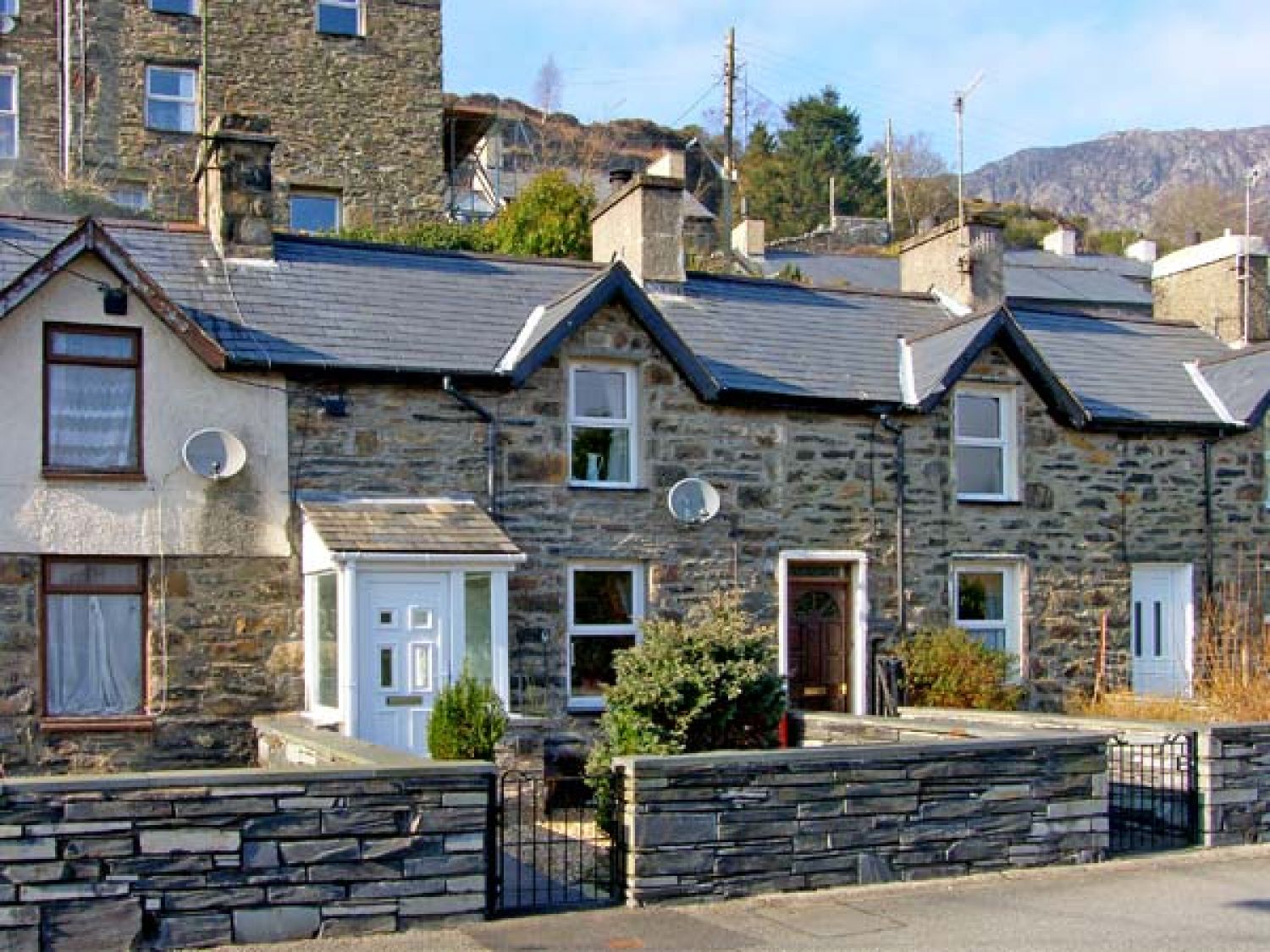 Glan-yr-afon Cottage | Tanygrisiau | Self Catering Holiday Cottage