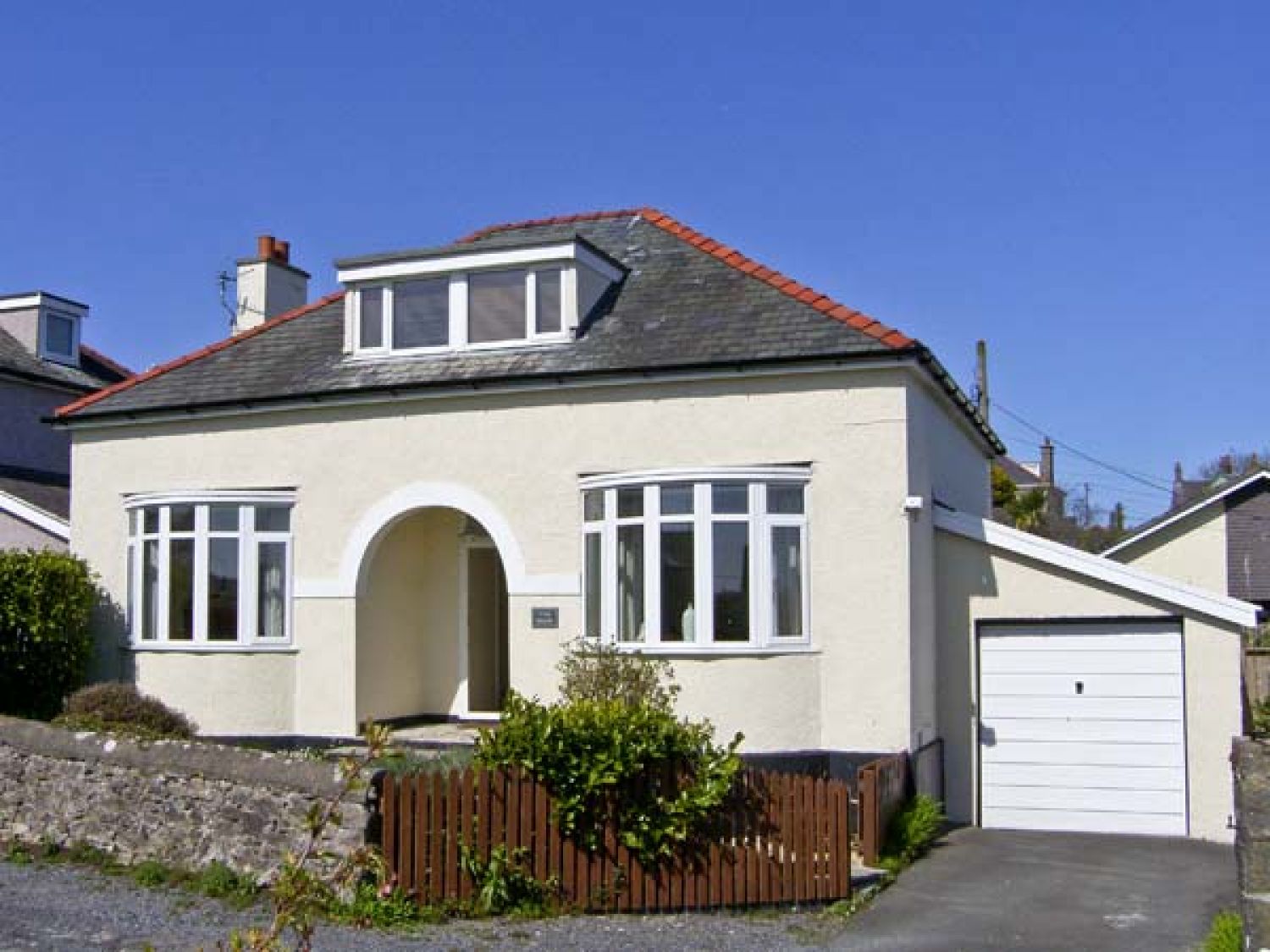 The Nook Benllech Self Catering Holiday Cottage