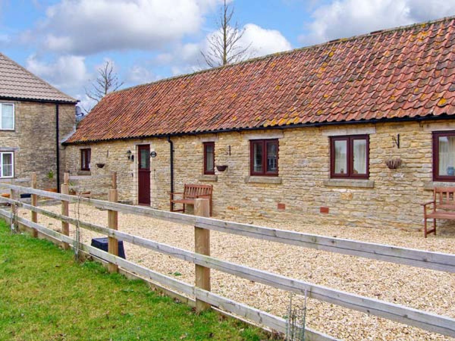 Cow Byre Cottage Charlton Malmesbury Self Catering Holiday Cottage