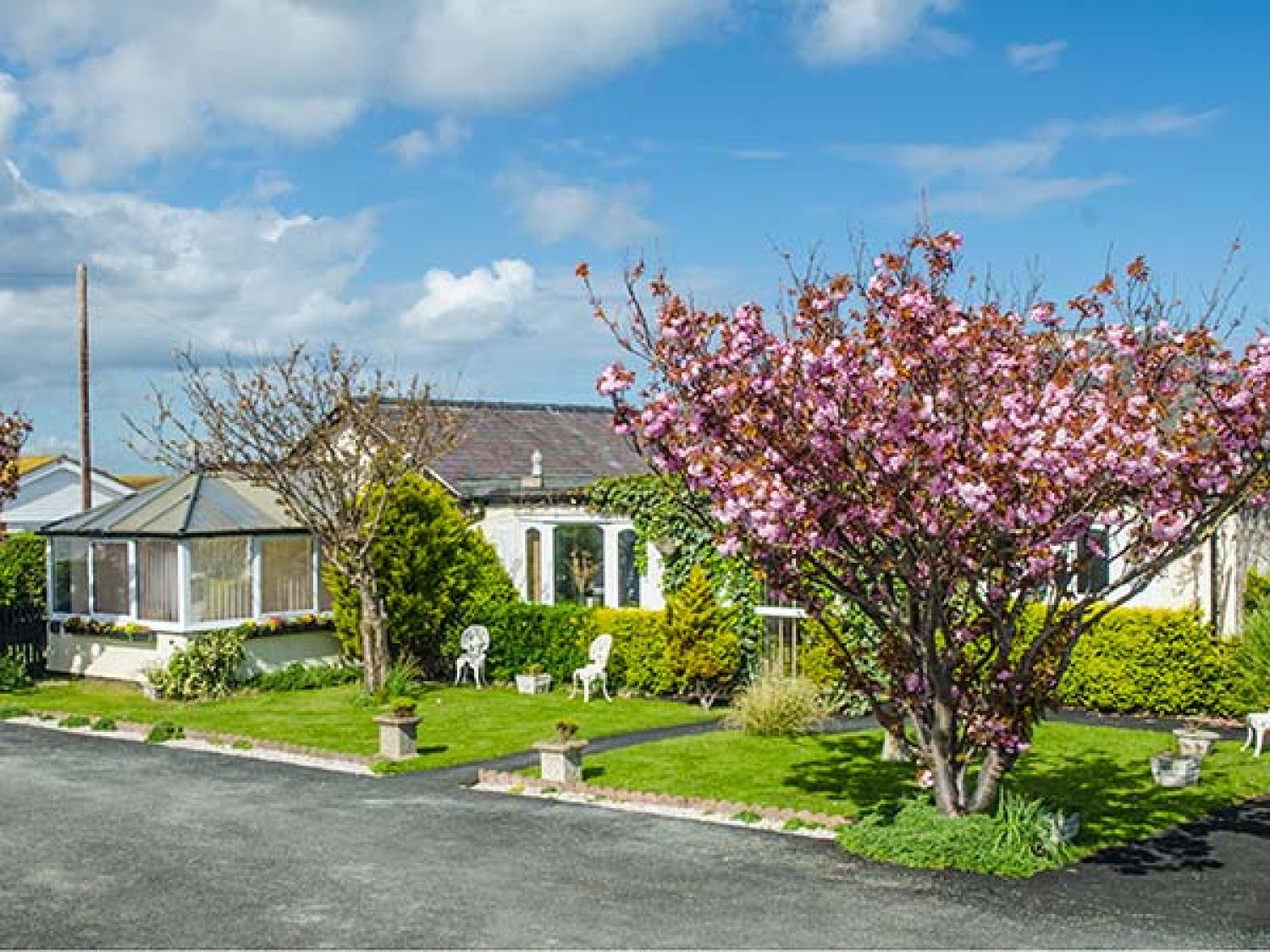 Beach Bungalow Rhyl Kinmel Bay/bae Cinmel Self Catering Holiday Cottage