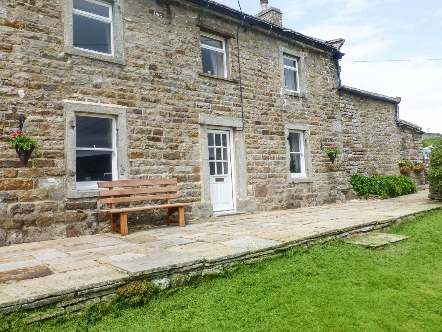 High Smarber Low Row Yorkshire Dales Self Catering Holiday Cottage