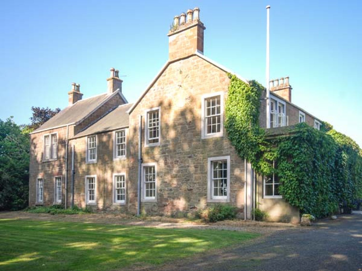 Rosemount House | Blairgowrie | Self Catering Holiday Cottage