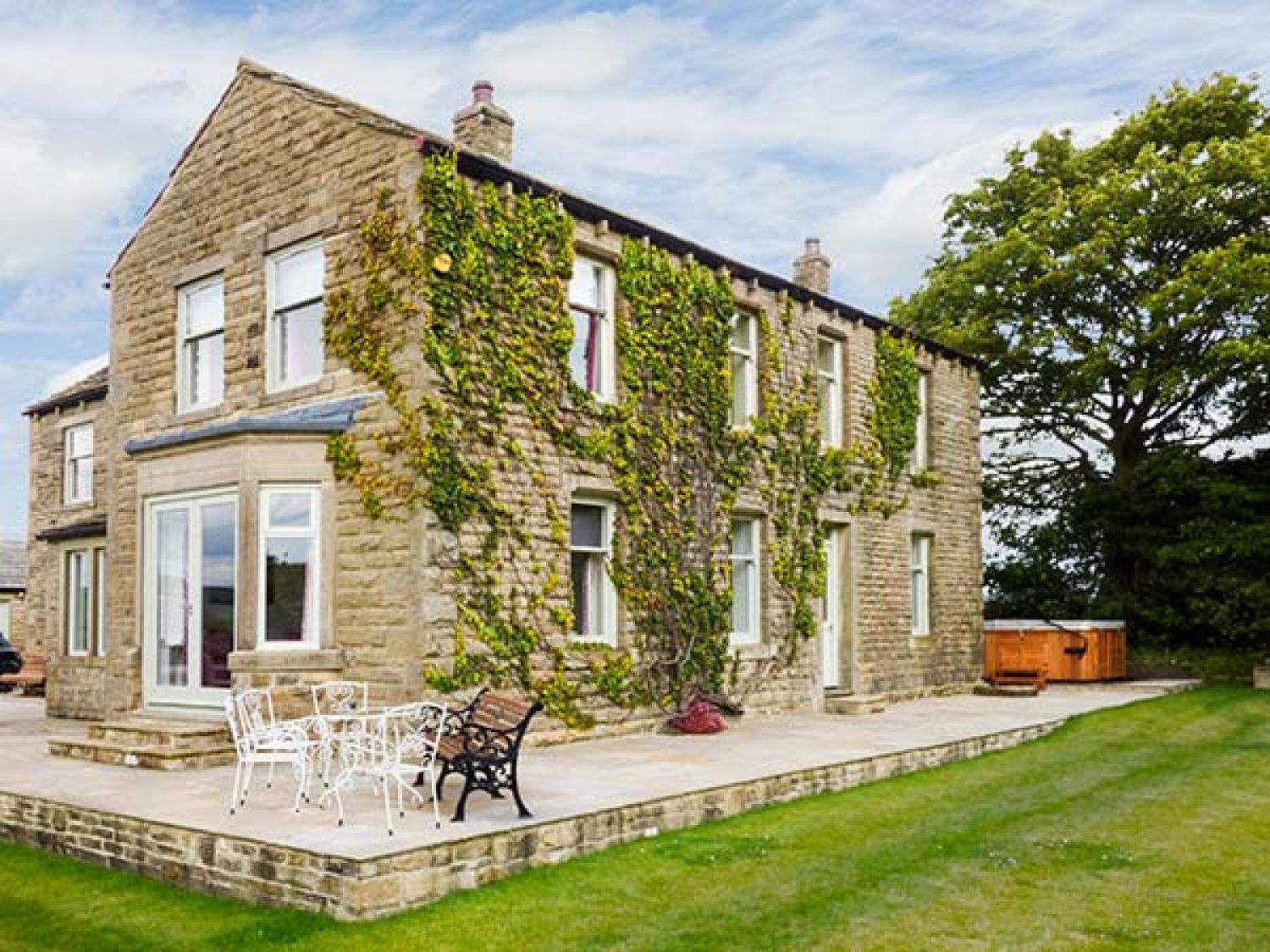 Cringles House — Sykes Holiday Cottages, Yorkshire Dales South Cringles