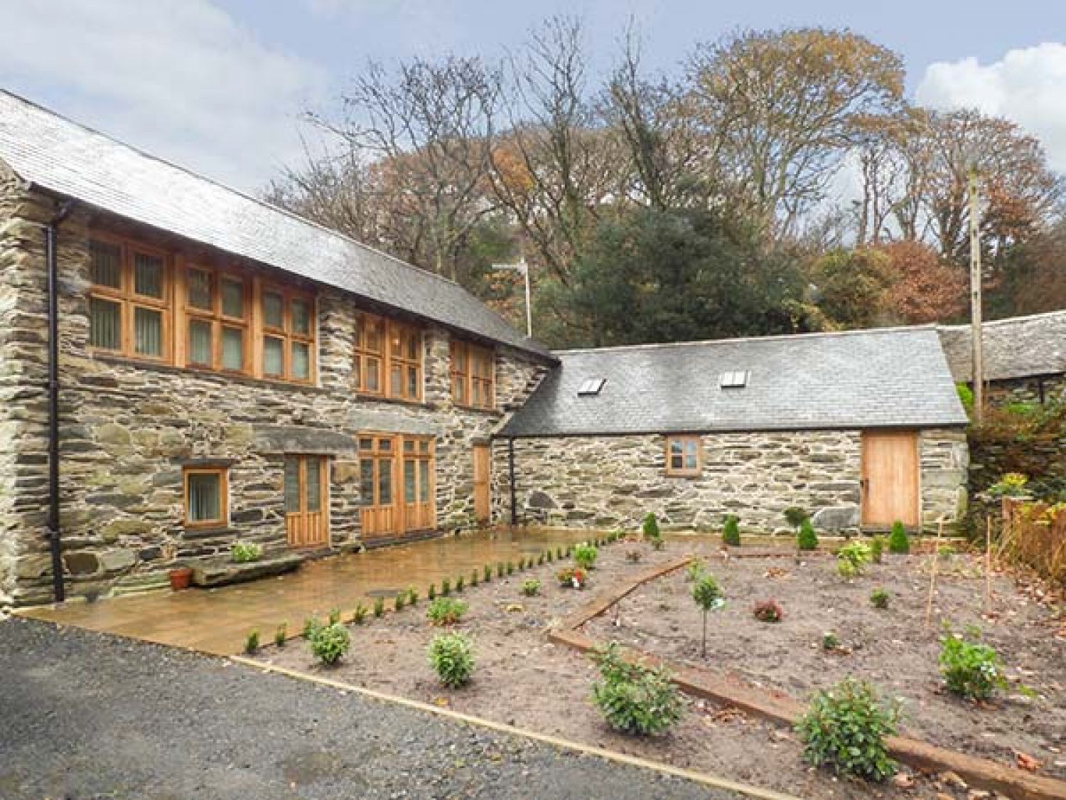 Hendoll Barn Fairbourne Friog Self Catering Holiday Cottage