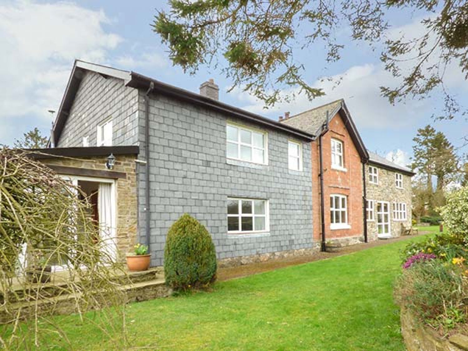 Holly Farm Cottage Howey Crossway Self Catering Holly Farm Cottage Howey Crossway Self Catering