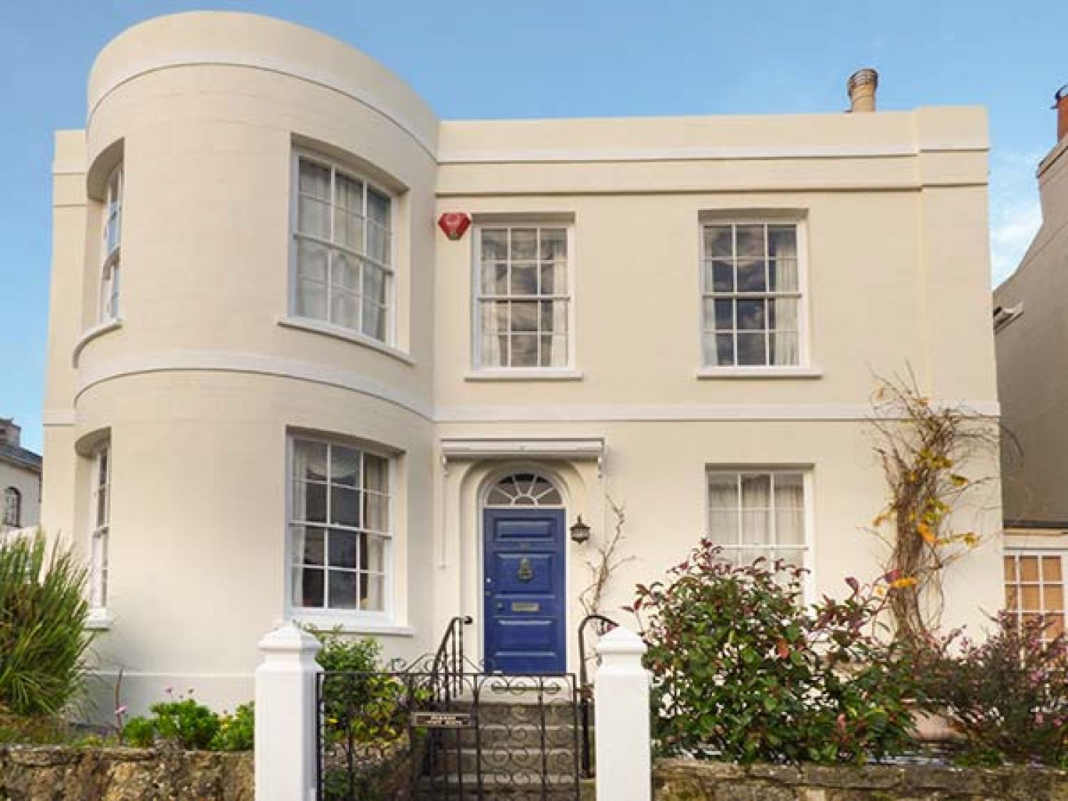 Burford House Ryde South Of England Self Catering Holiday Cottage