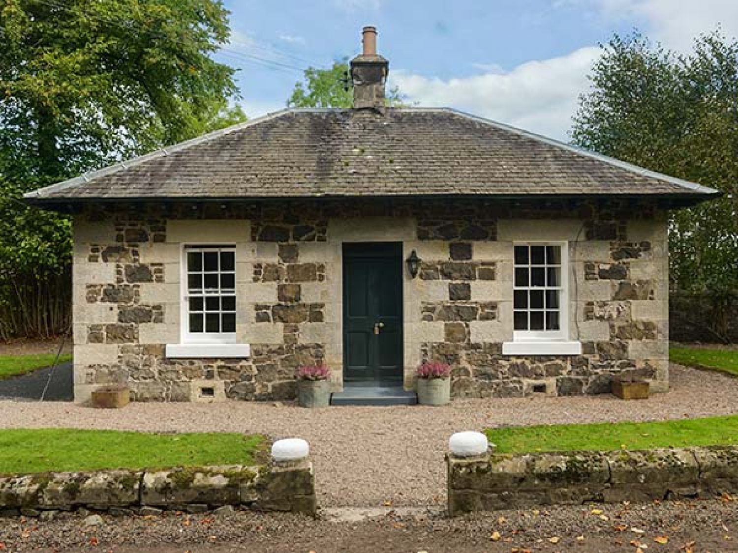 Lodge | Auchtermuchty | Self Catering Holiday Cottage