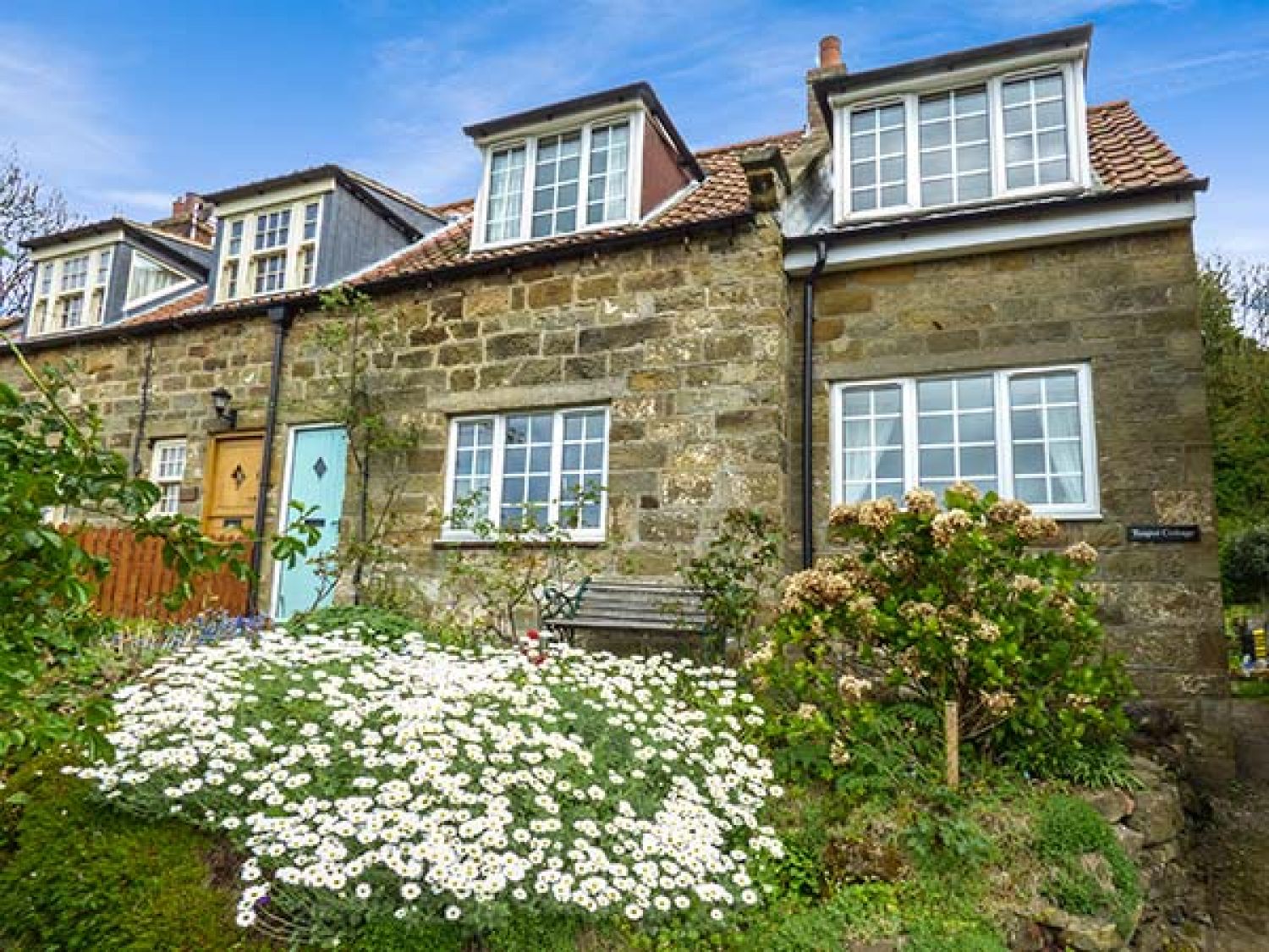 Teapot Cottage | Sandsend | North York Moors And Coast | Self Catering ...