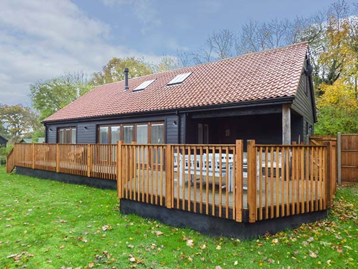 Bluebell Barn Holiday Cottages in Mattishall