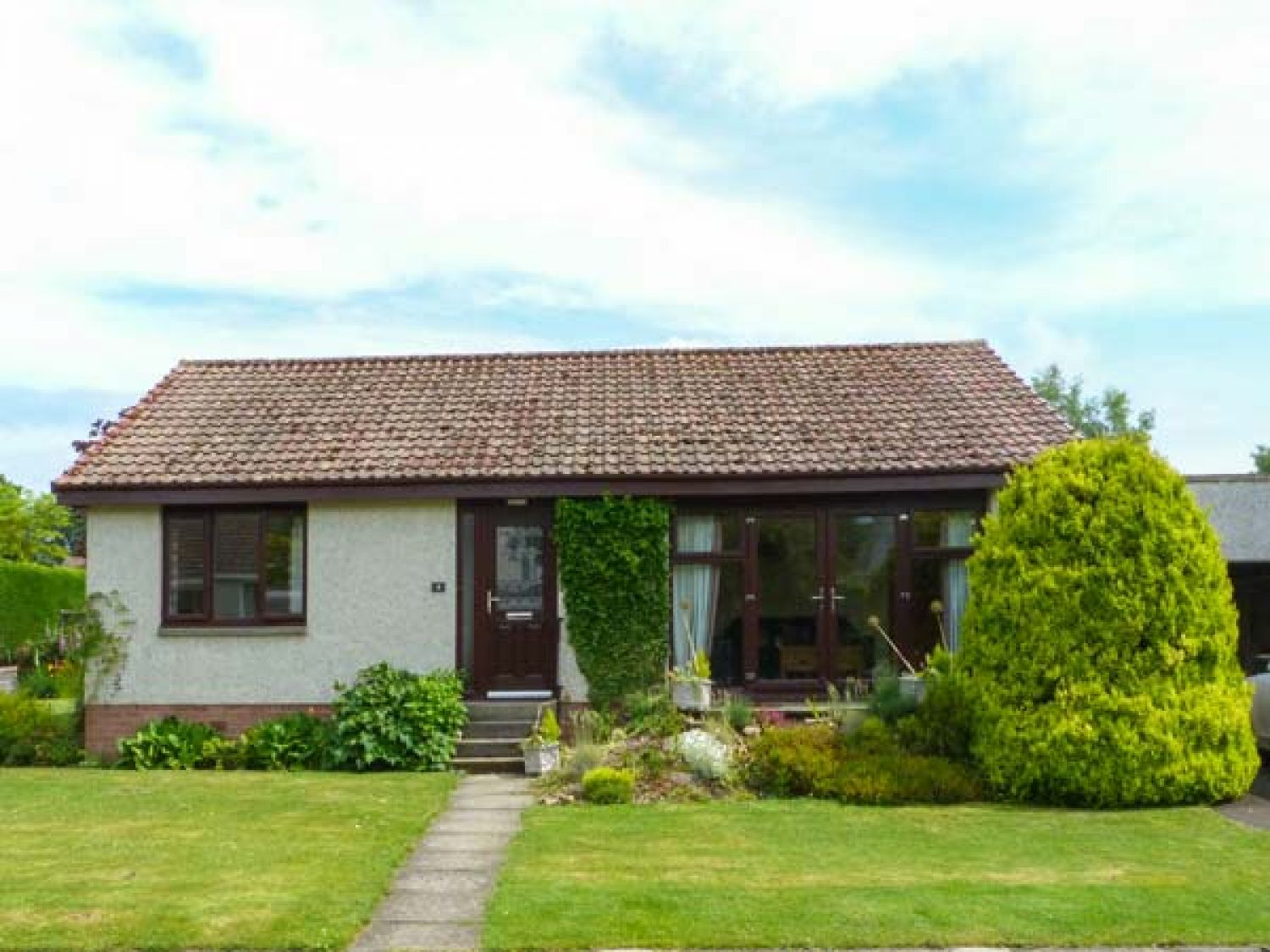 Isla Cottage Blairgowrie Rosemount Self Catering Holiday Cottage