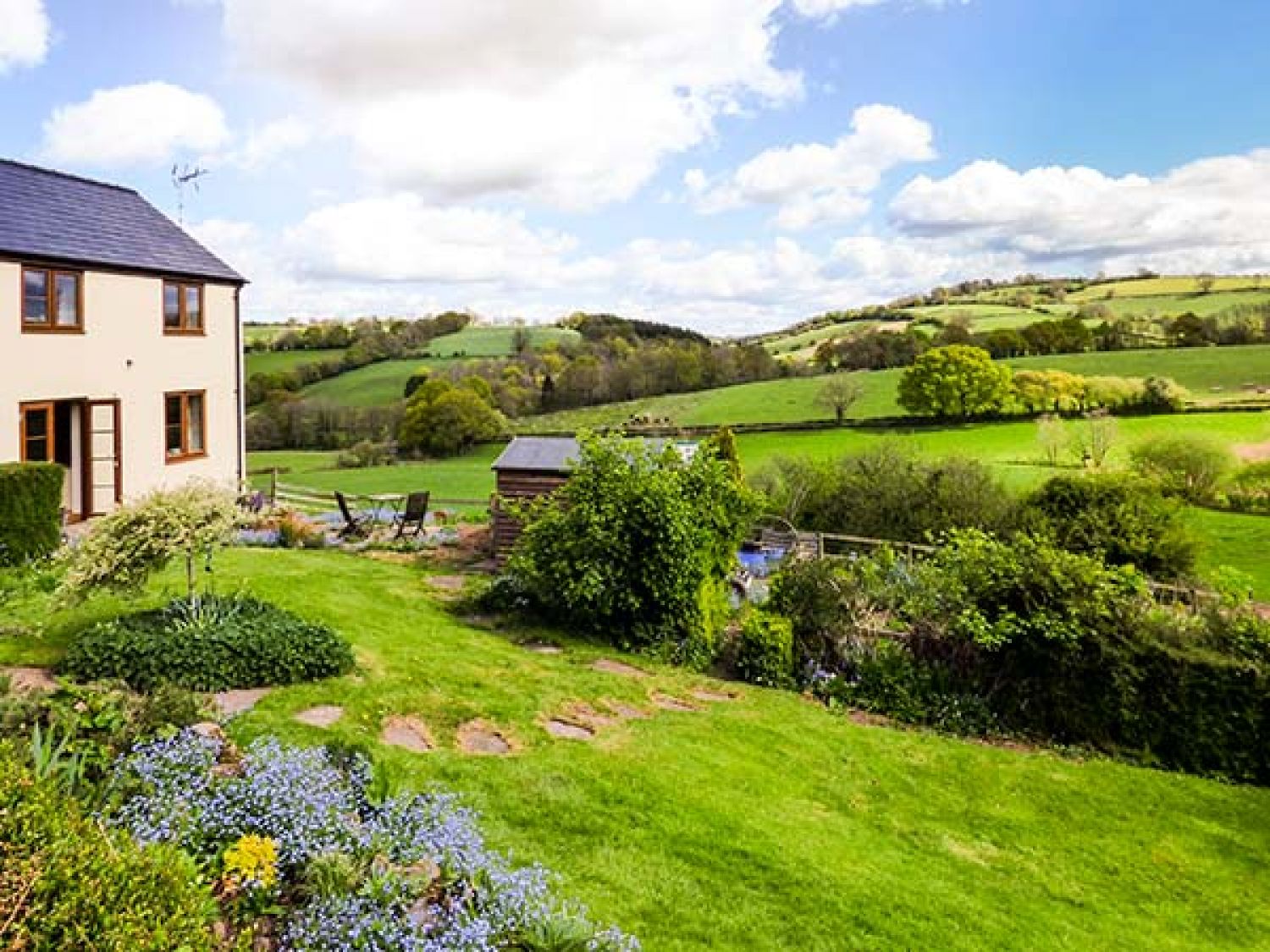 Glebe Farm Cottage Llandegveth Cwmbran/cwmbrân Self Catering