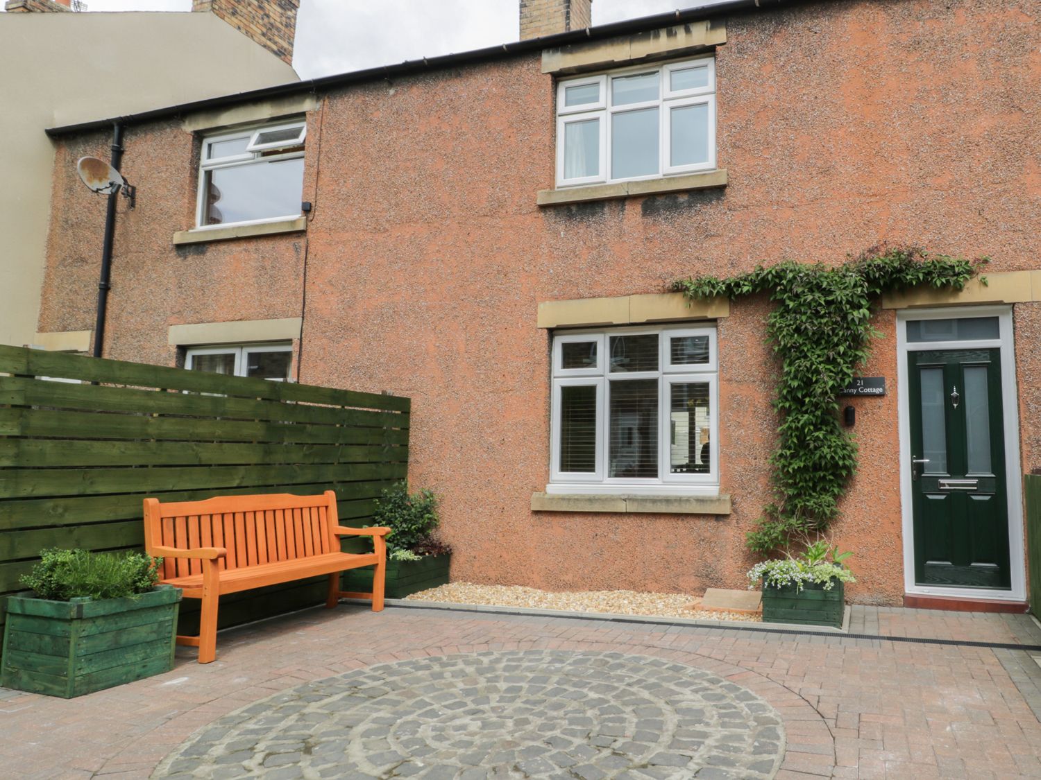 Canny Cottage Amblebythesea Amble Northumbria Self Catering