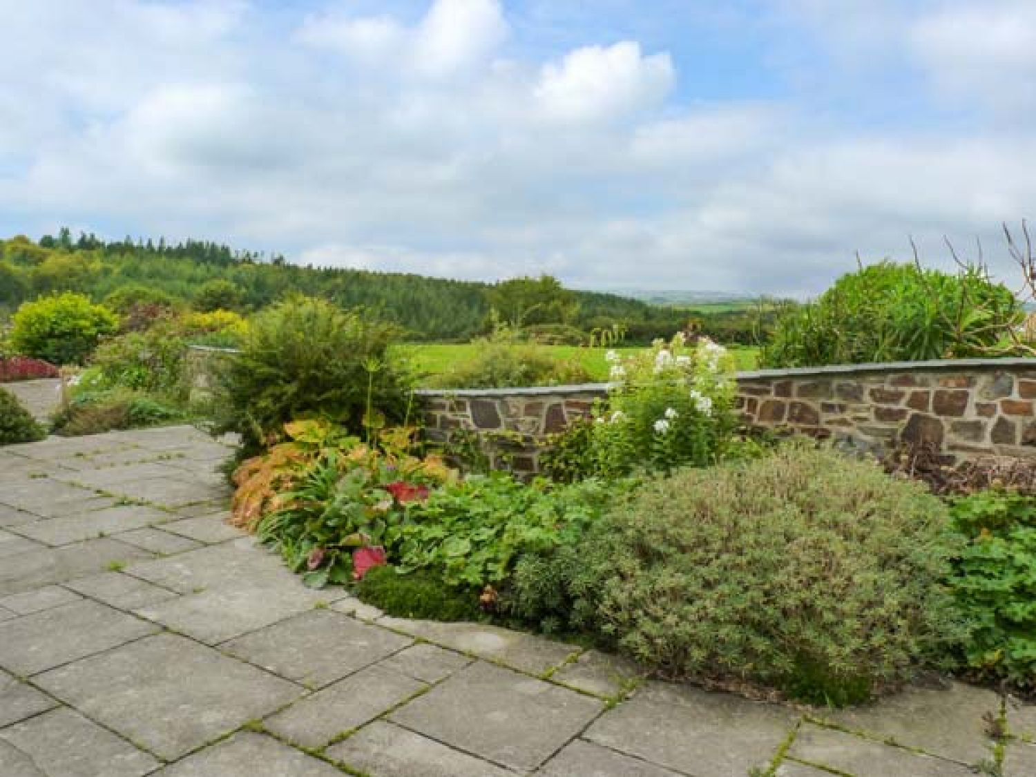Pound Cottage Great Torrington Huntshaw Devon Self Catering
