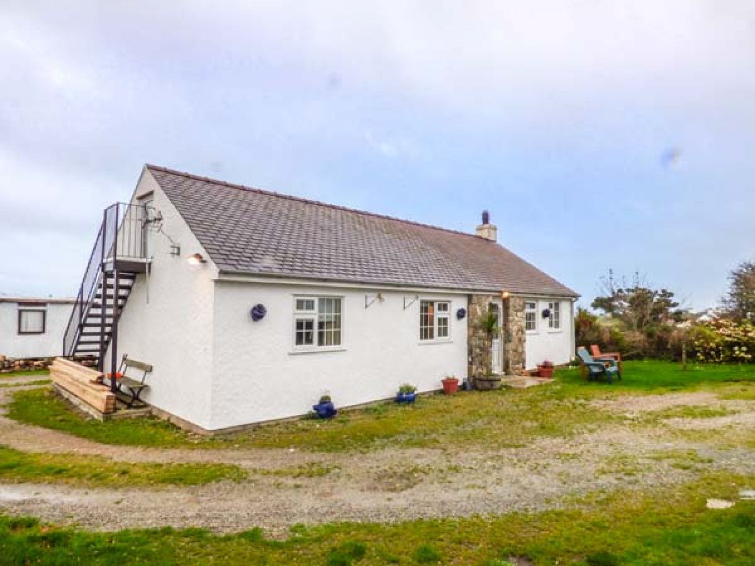 Ty Woods Cottage Rhoscolyn Self Catering Holiday Cottage