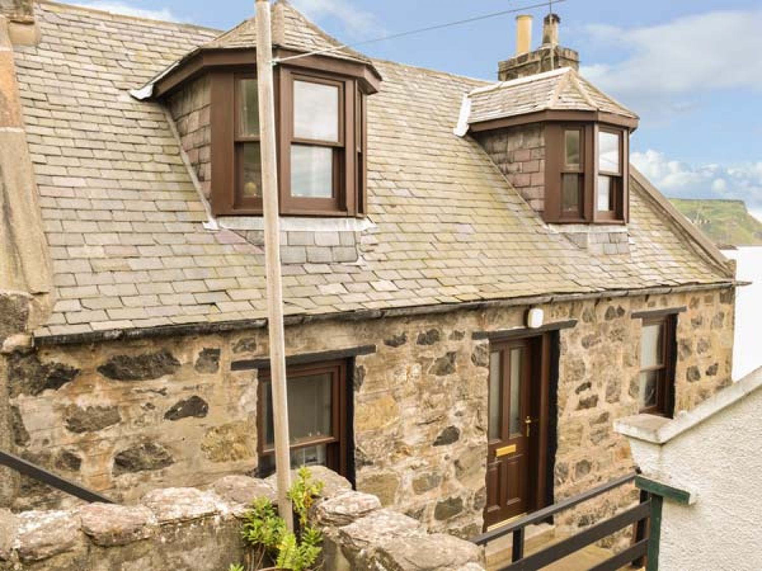 5 Crovie Village Crovie Self Catering Holiday Cottage