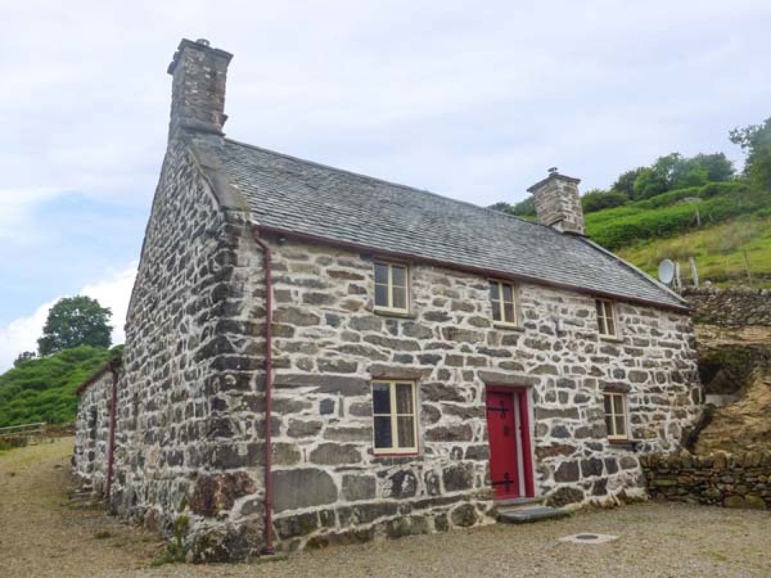 Tyn Llwyn Llanelltyd Self Catering Holiday Cottage