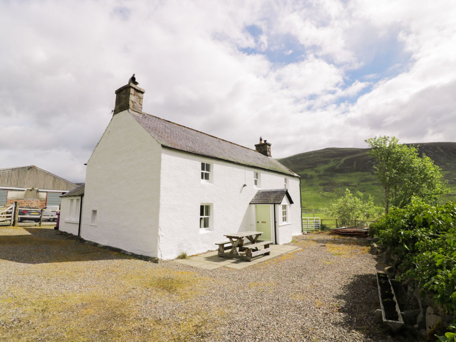 Presnerb Farmhouse Alyth Delnamer Self Catering