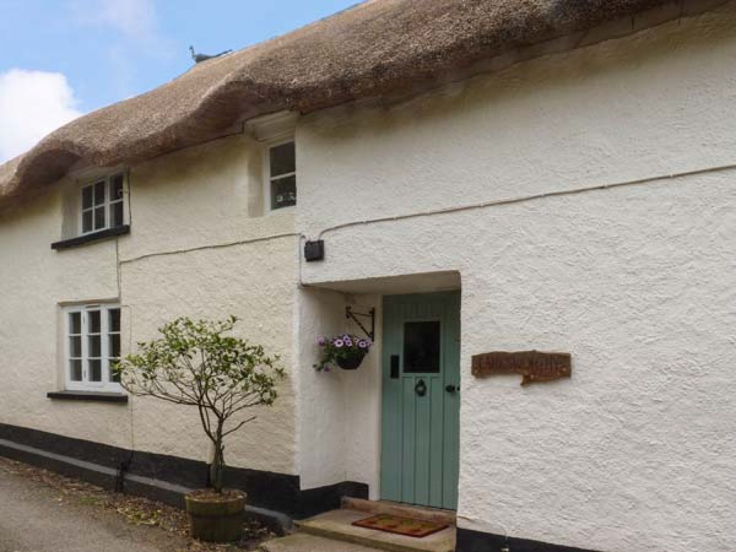 Larksworthy Cottage North Tawton Devon Self Catering Holiday Cottage