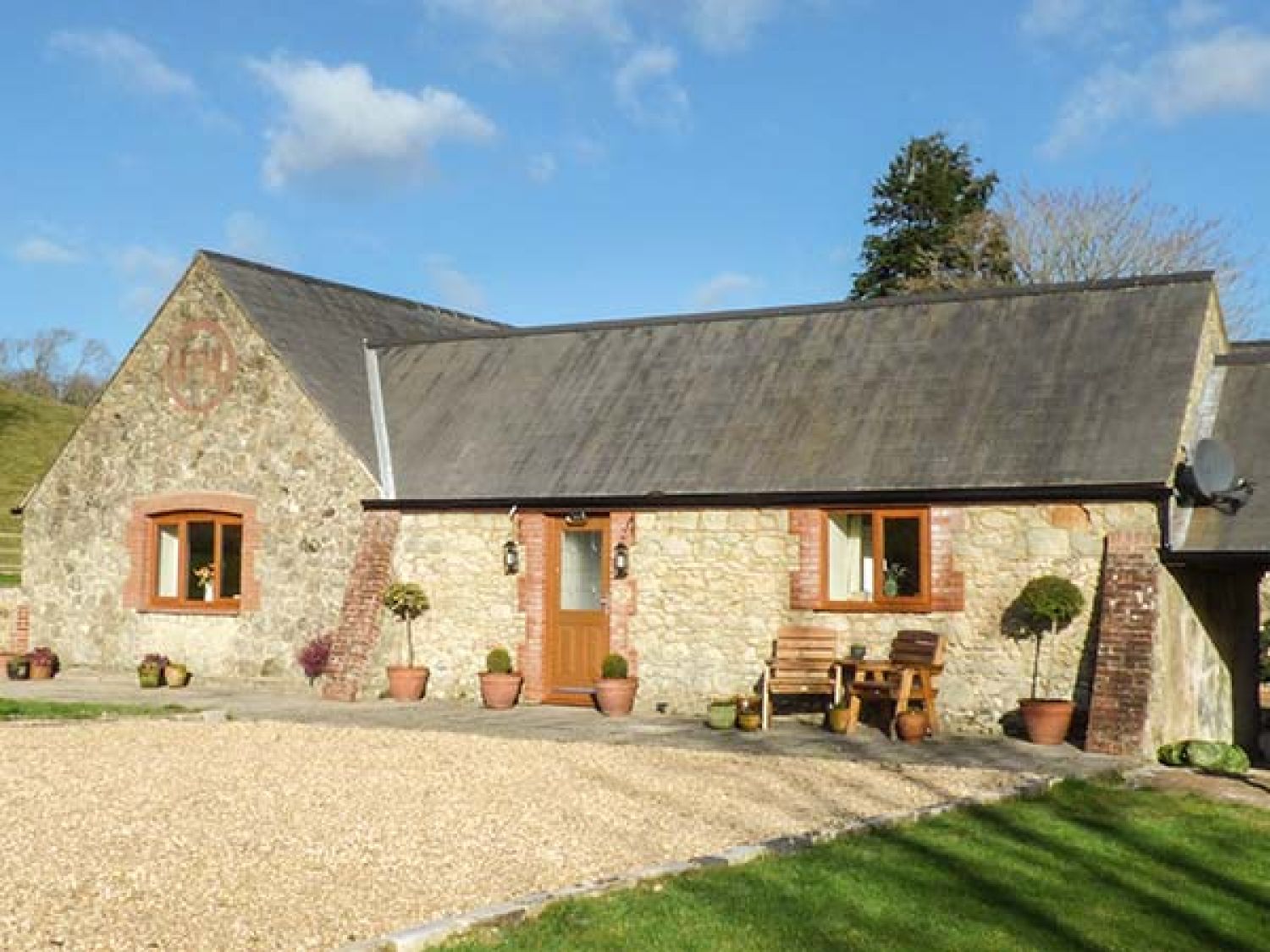 The Old Dairy South Of England Self Catering Holiday Cottage