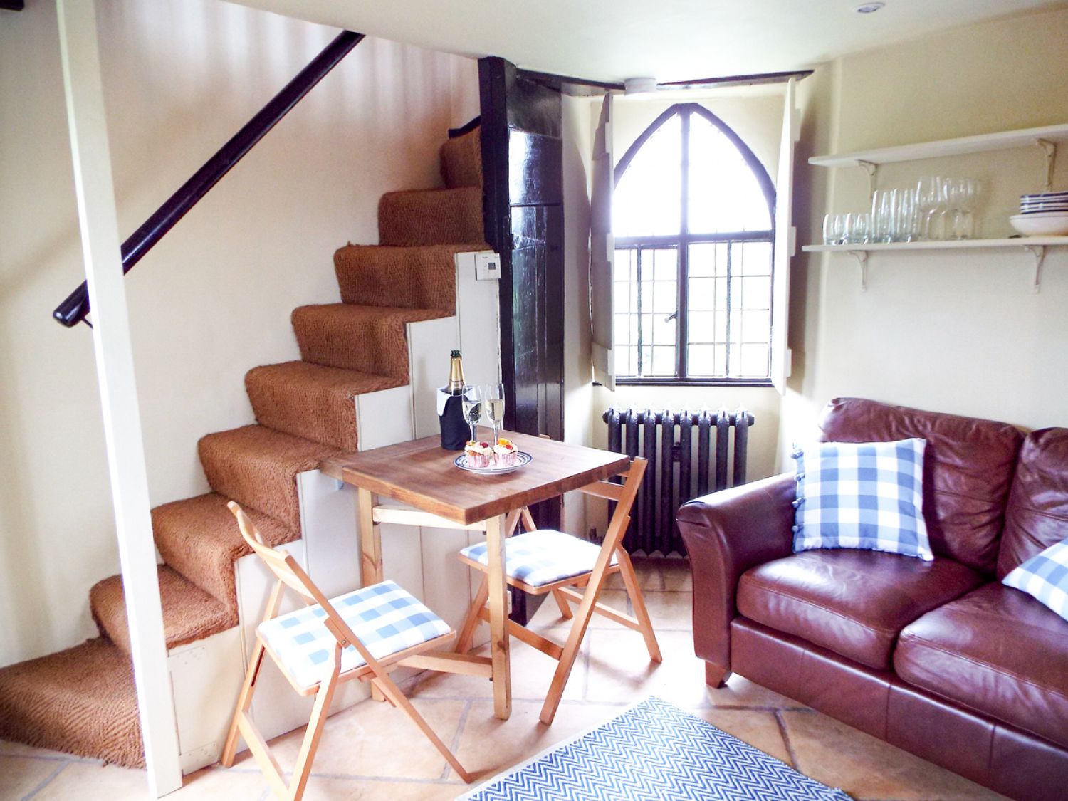 The Round House Stanton Drew Dorset And Somerset Self Catering